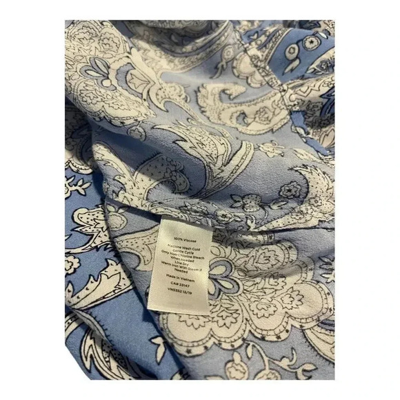Talbots Women’s XS Blue Popover Paisley 3/4‎ Poet Sleeve Top - Picture 5 of 5